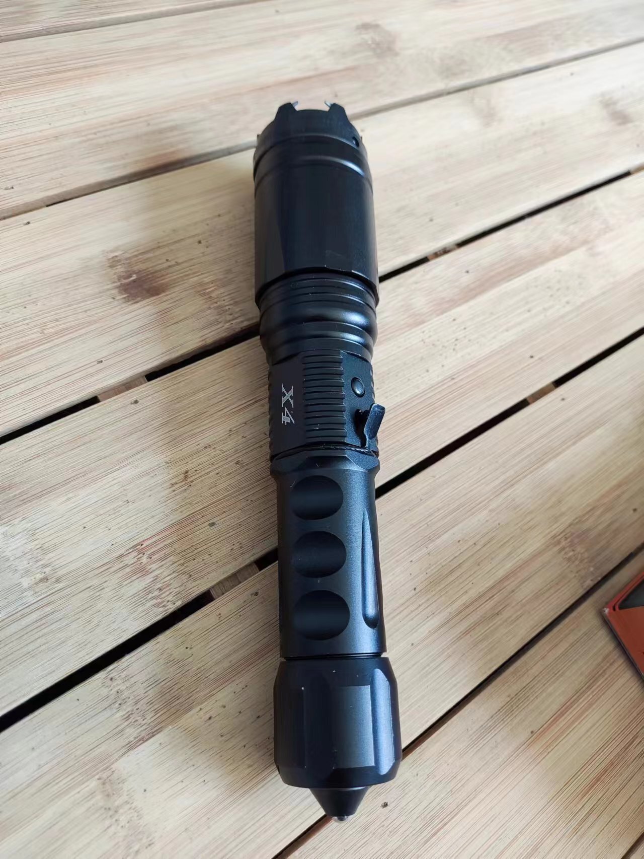 x4高壓防身電擊棒